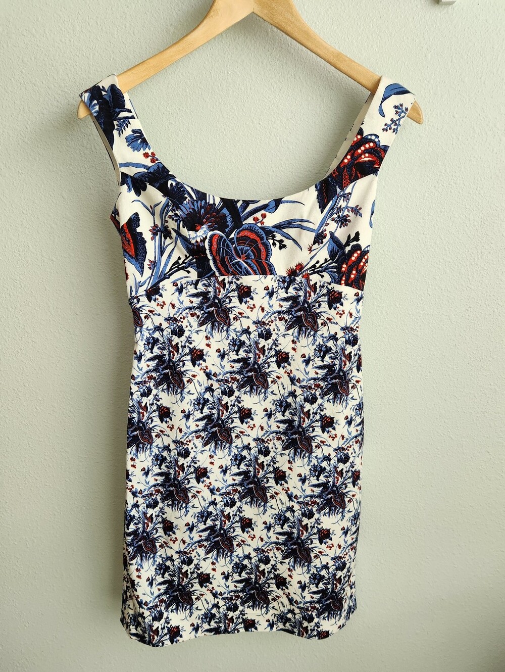 Diane von Furstenberg Blue And Red Floral Sheath Mini dress Size 2